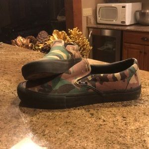 Vans Camo Slip On